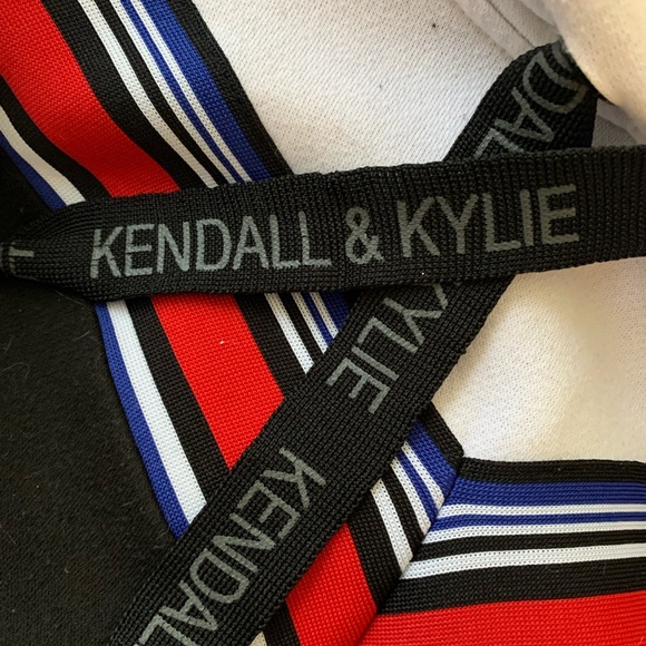 Kendall and Kylie sweatshirt.  Womens US M. - Picture 2 of 3
